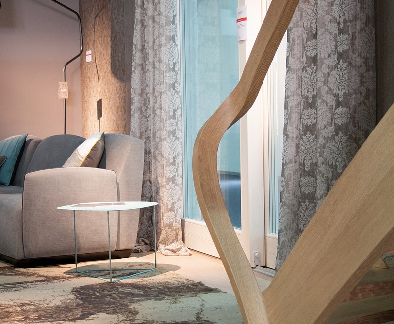 Scala in legno con curve