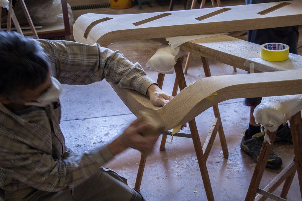 Scala in legno con curve