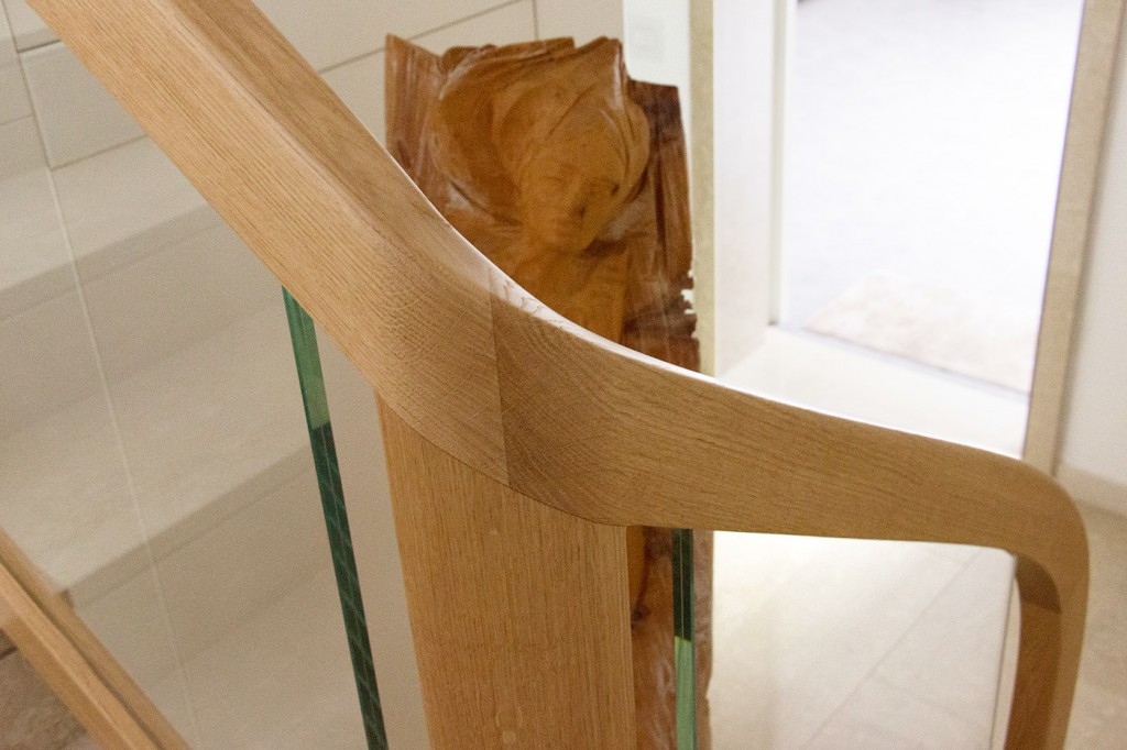 Scala curva in rovere