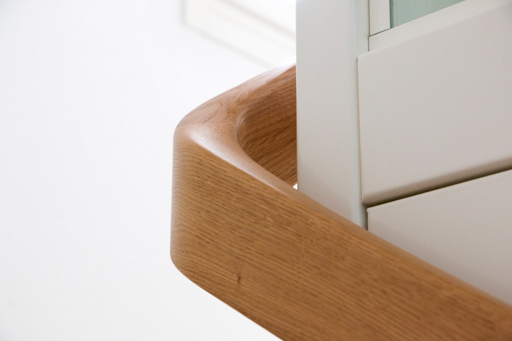 Scala curva in rovere